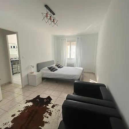 Villa Giens - A Pied -9 Couchages
